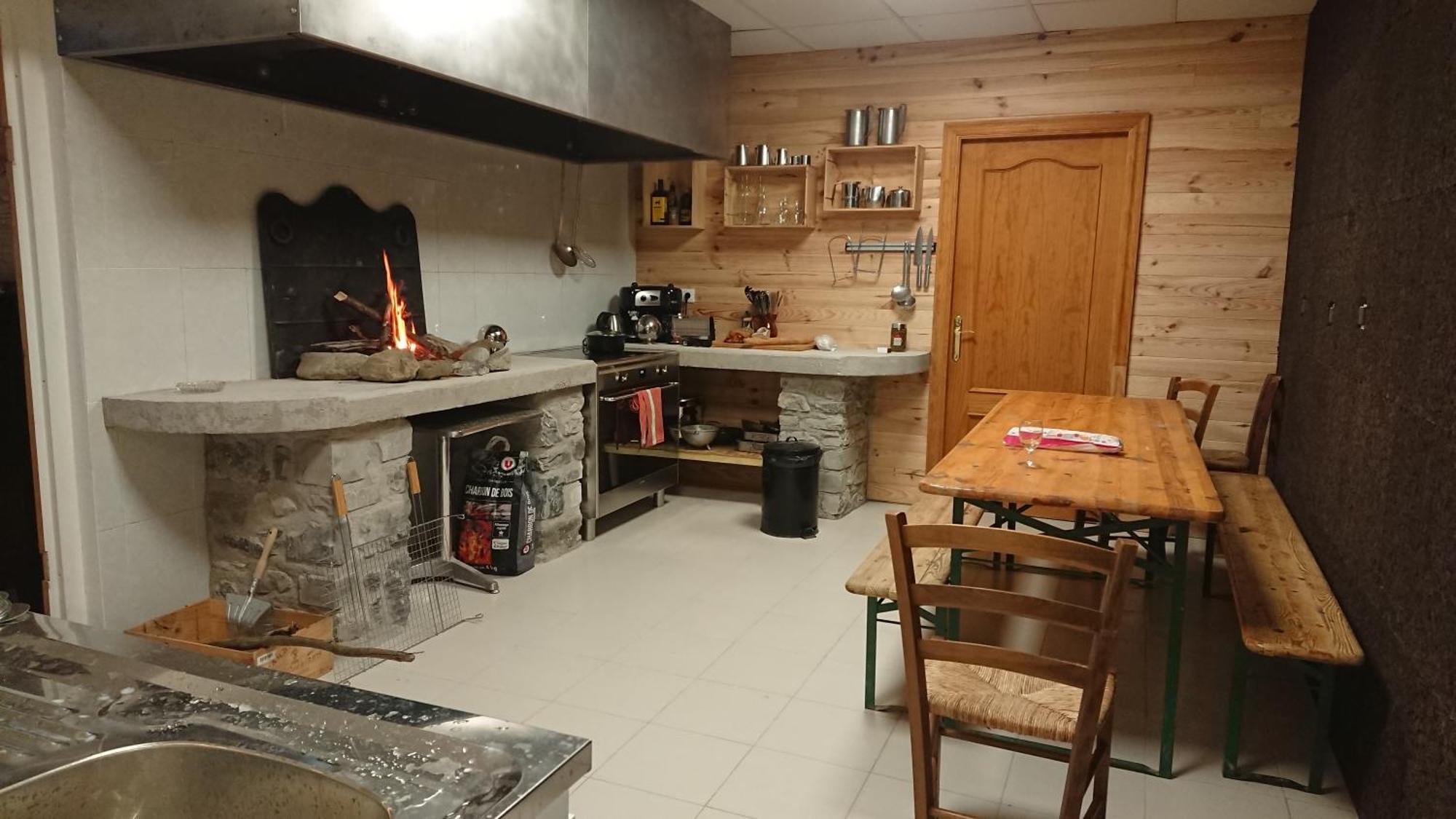 Superbe Logement 12 Pers Famille Ou Groupe. Laruns Luaran gambar